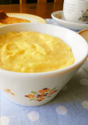 A picture of Microwaved Custard Cream.