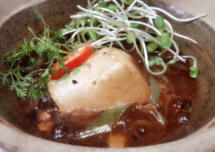 Recipe of Homemade Kanya&#39;s Tofu and Leeks in Clay Pot