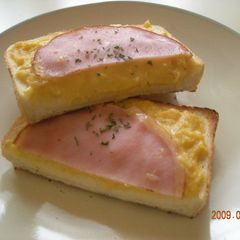 A picture of Easy Creamed Corn Fluffy Toast.