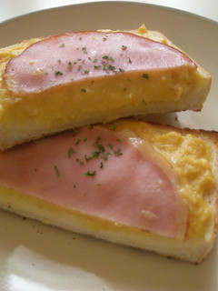 A picture of Easy Creamed Corn Fluffy Toast.