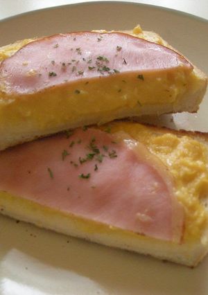A picture of Easy Creamed Corn Fluffy Toast.