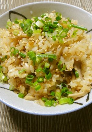 A picture of Easy Mushroom Rice that Anyone Can Make.