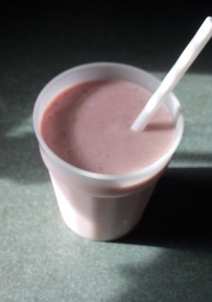 A picture of Yummy Hawaiian Smoothie.