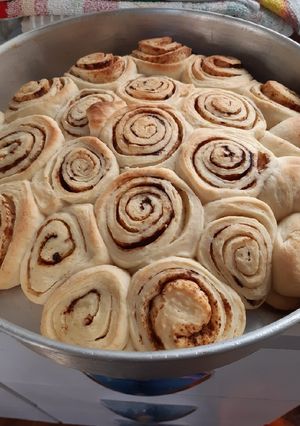 Una foto de Rollitos de Canela y café