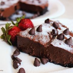 A picture of Oreo nutella peanut butter cheesecake..