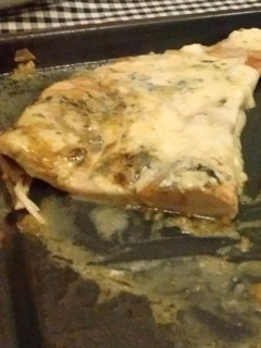 Una foto de Asado a la parrilla de matambre a la pizza de berenjenas y mozzarella