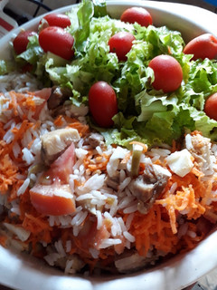 Una foto de Ensalada de pollo