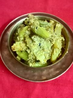 আলু পটল পোস্ত(aloo potol posto recipe in bengali) রেসিপির প্রধান ছবি