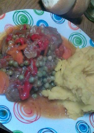 Una foto de Bife a la criolla con puré