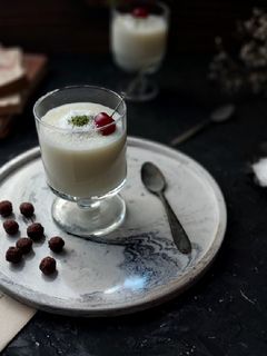 عکسی از دستور پودینگ وانیلی نارگیلی