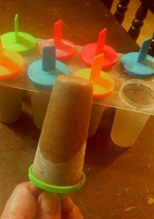 A picture of Sunshine's Cocoa and Banana Pops.