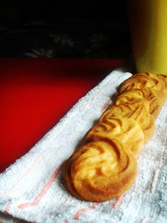A picture of 5 ingredient butter cookies.