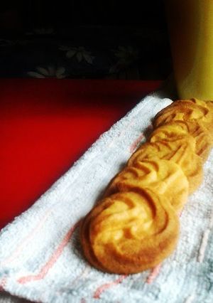 A picture of 5 ingredient butter cookies.