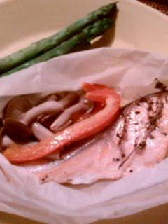 A picture of Italian Style Parchment-Wrapped Salmon.