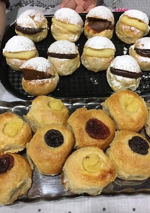 Una foto de Miguelitos y Pan de Leche