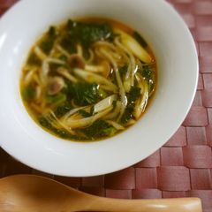 A picture of Mulūkhīya Soup Made With All-Purpose Korean Flavouring.