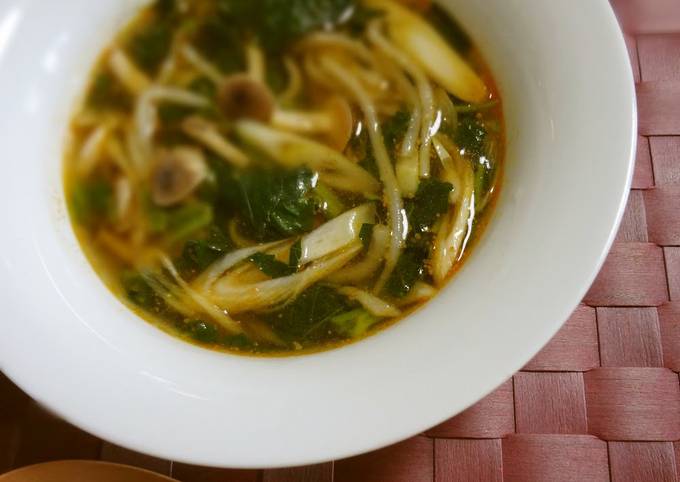 Recipe of Quick Mulūkhīya Soup Made With All-Purpose Korean Flavouring