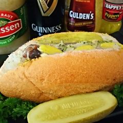 A picture of Mike's Chicago Stadium Brats.