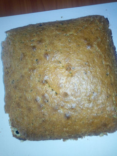 A picture of Orange Oreo cake.