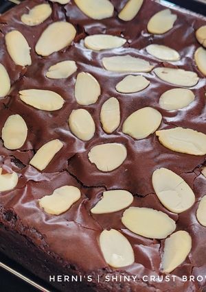 Foto resep Shiny Crust Brownies