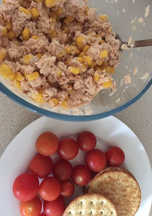 A picture of Salmon with Sweetcorn and crackers.