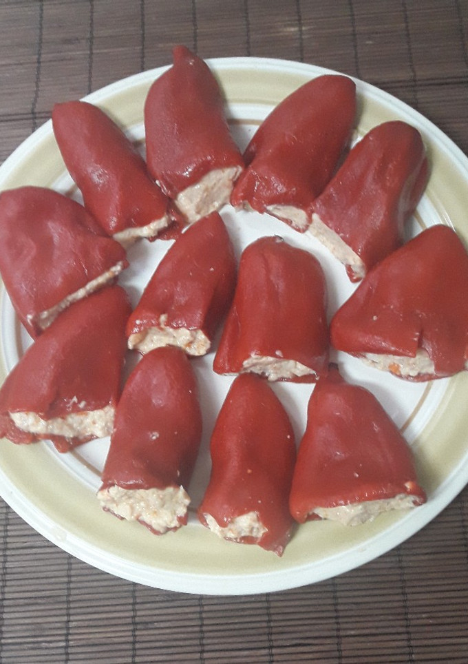 Una foto de Pimientos del piquillo rellenos