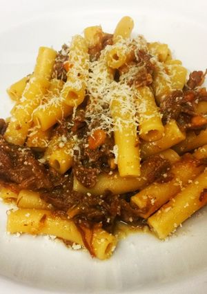 Genovese ragu Ziti tésztával 🇮🇹 Ziti alla Genovese recept fotója