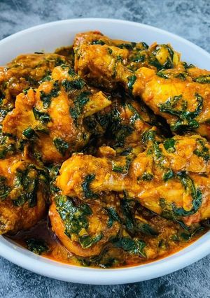 A picture of Indian Chicken saag (Spinach).