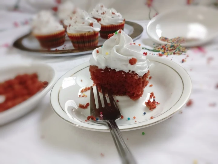 Easy Way Prepare Red Velvet Cup Cake the Awesome  You can take Joss in your mouth