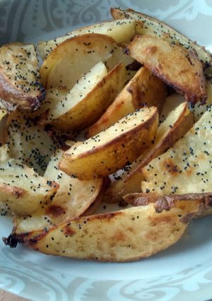 A picture of Vickys Cumin and Poppy Seed Potato Wedges, GF DF EF SF NF.