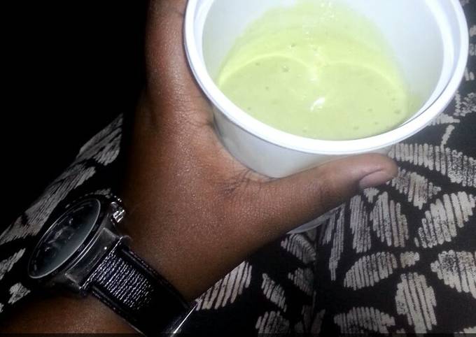 Avocado Banana Smoothie Recipe