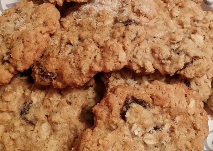 Steps to Prepare Ultimate Ken&#39;s Unforgettable Chewy Oatmeal Raisin Cookies