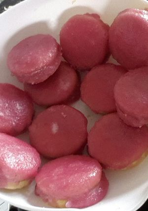 A picture of Mauritian Napolitaine.