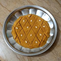 A picture of Besan ki burfi 🍣🍛.
