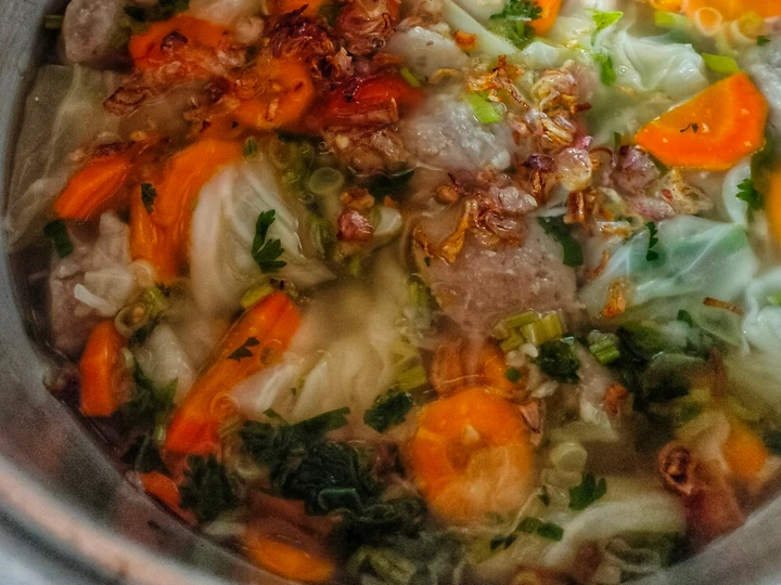 Cara Gampang Membuat Resep Sop sayur dan pentol yang Menggugah Selera Anti Ribet, Bisa Manjain Lidah