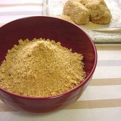 A picture of Kinako (Toasted Soy Bean Flour) Made with Soybeans Leftover From Setsubun + Kinako Mochi.