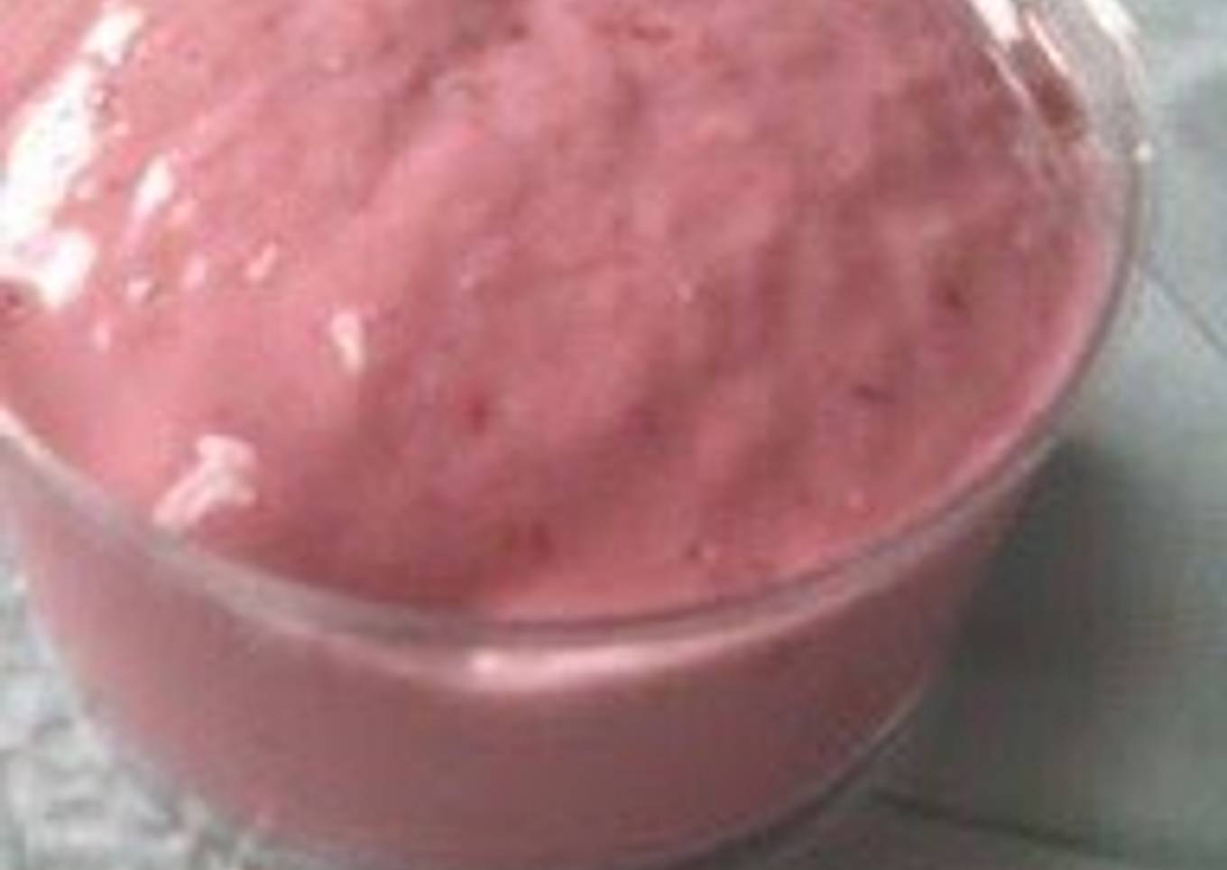 Frozen Raspberry and Banana Smoothie