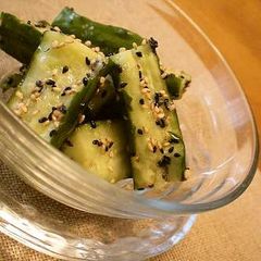 A picture of Cucumber Namul (Korean-style Salad).