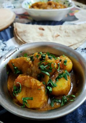 সহজ আলুর দম (Easy aloor dum recipe in Bengali) রেসিপির প্রধান ছবি