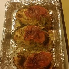A picture of Delicious Stuffed Chicken.