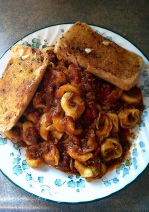 A picture of My Homemade Spaghetti Sauce w/ Tortellini.