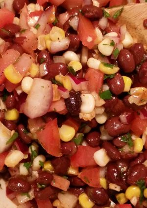 A picture of Becky's Corn & Black bean Salad.