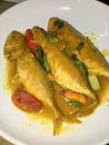 Ikan kembung bumbu kuning
