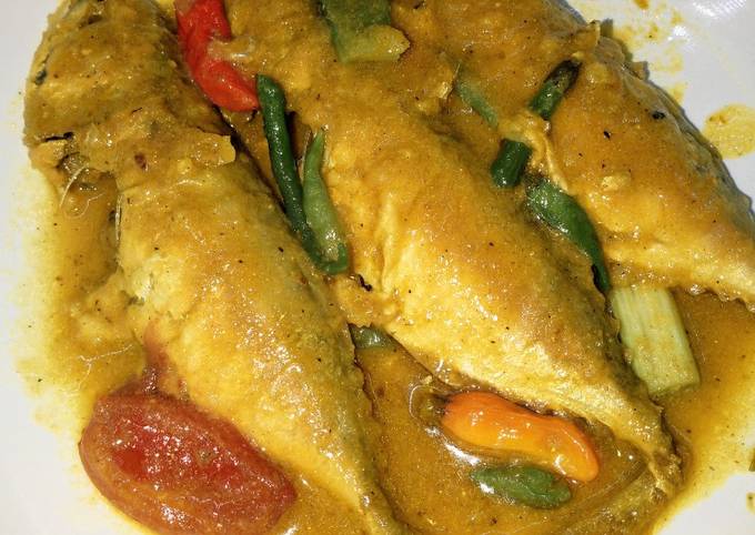 Resep Ikan Kembung Bumbu Kuning Oleh Mamatata Cookpad