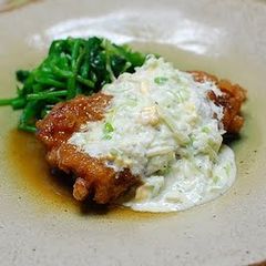 A picture of Fried Chicken Sweet N' Sour Sauce with Tartar.