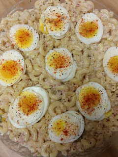A picture of Mom's Tuna Macaroni Salad.