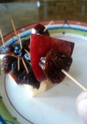 A picture of Caramel Apples Vegan style.