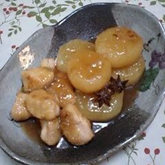A picture of Soft Stewed Chicken and Daikon Radish.