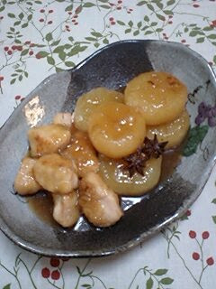 A picture of Soft Stewed Chicken and Daikon Radish.