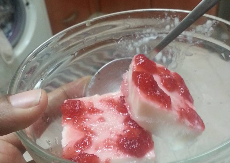 Strawberry pudding